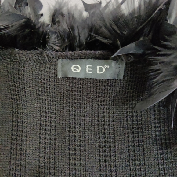 QED Feather Trim Sweater - Medium - Picture 9 of 11